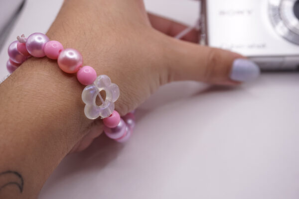 Strap by flowers - Image 2